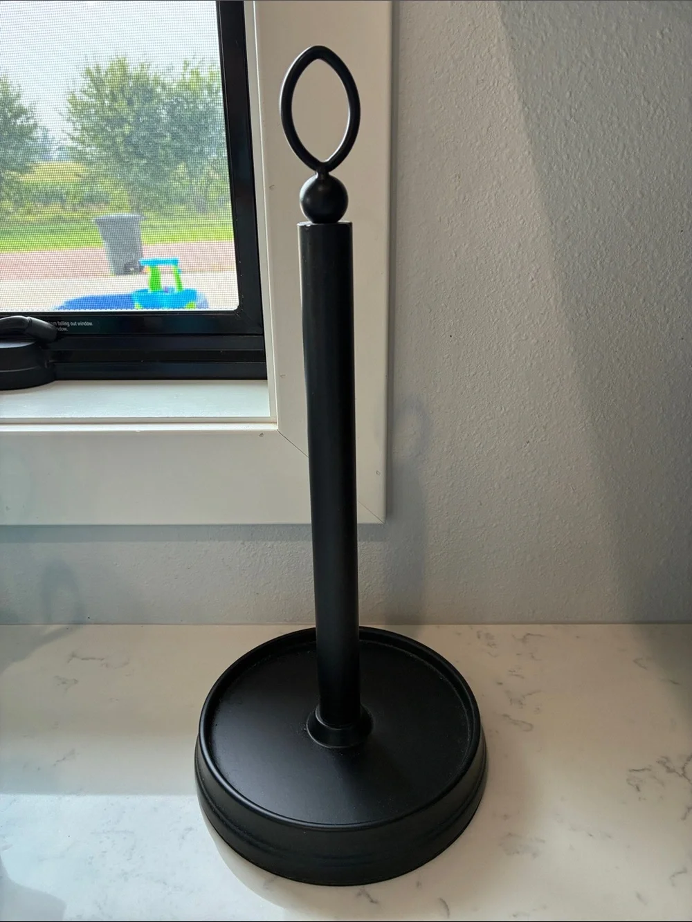 Paper Towel Holder with White Roll - Unbranded